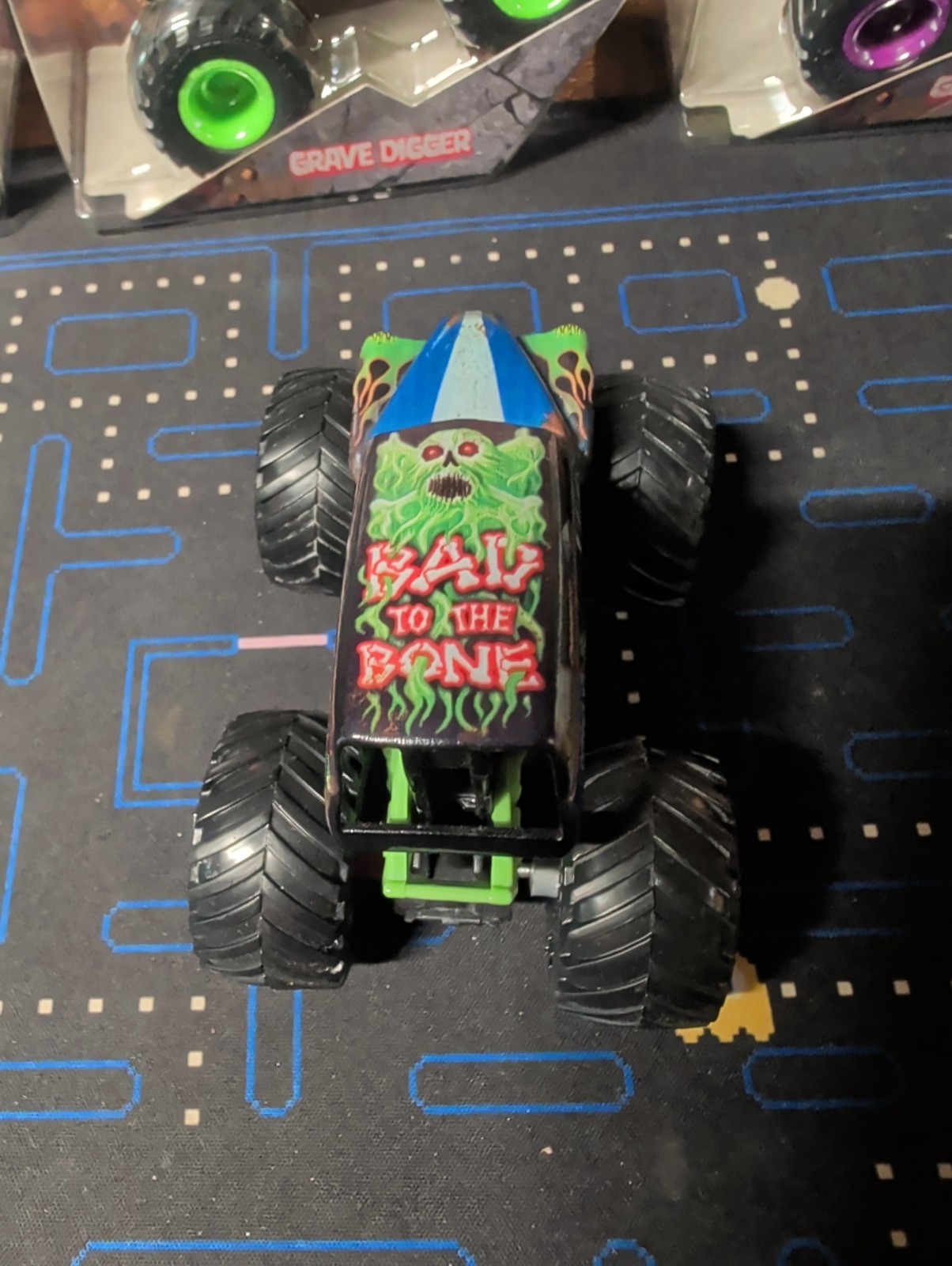 Spin Master Monster Jam PHASED OUT Grave Digger Truck 1:64 Scale