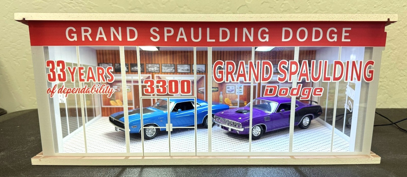 1/24-25th SCALE, MR. NORMS GRAND SPAULDING DODGE SHOWROOM DIORAMA !