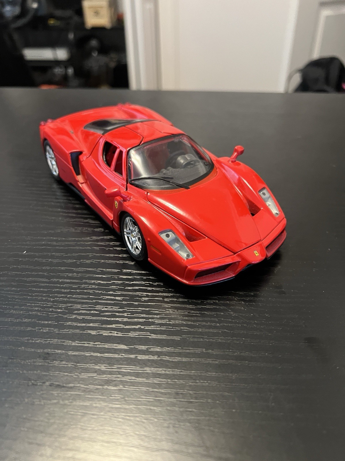 Red Enzo Ferrari 1:24 Scale Diecast Mode Car By Maisto Shipped From The USA