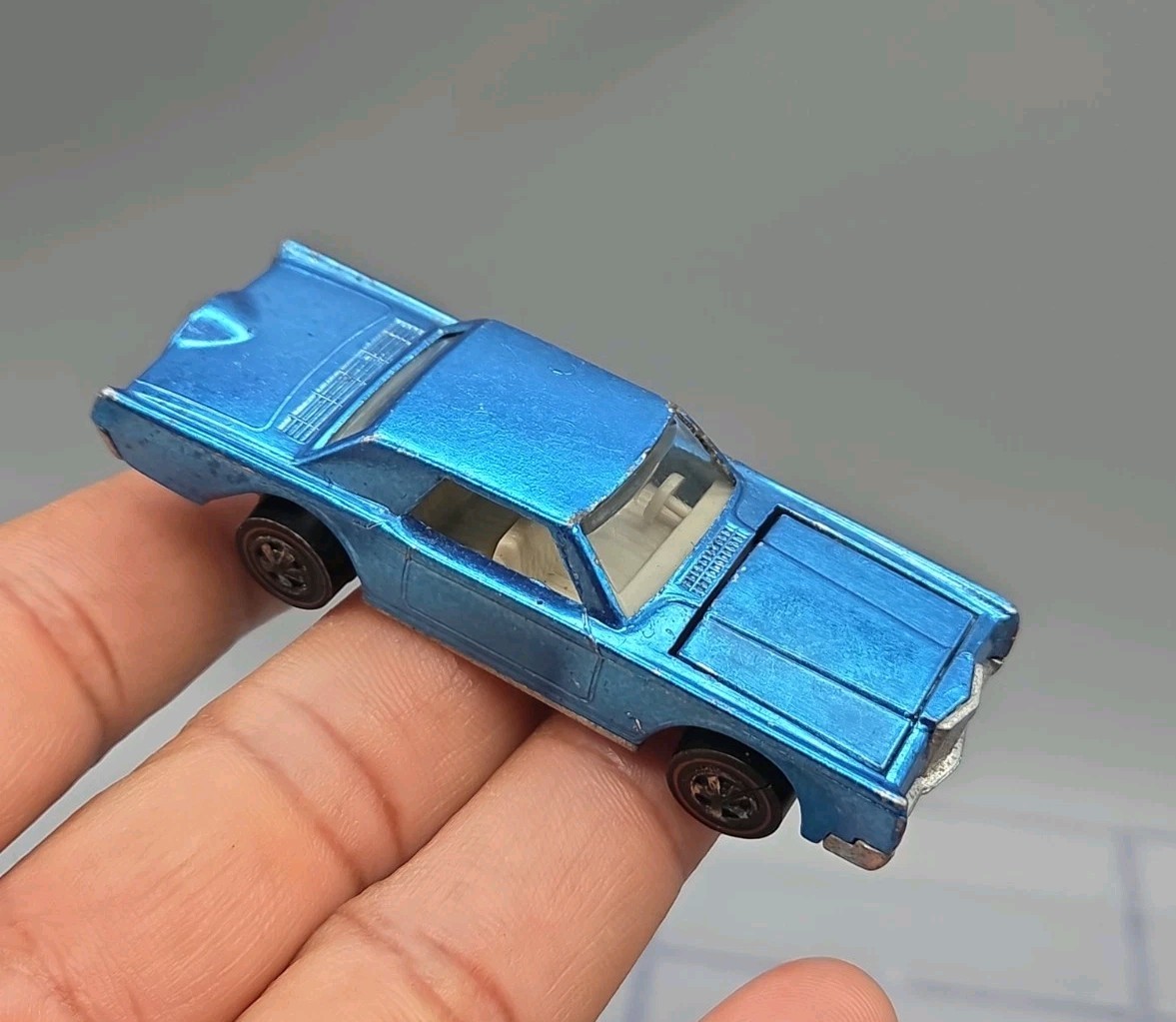 VTG Hot Wheels Redline 1968 Custom Continental Mark lll Blue USA