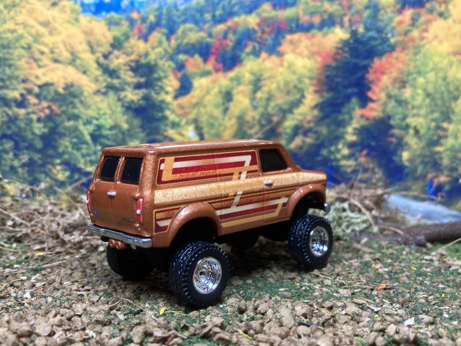 Ford Transit Supervan Lifted 4×4 Truck 1/64 Diecast Custom Hot Wheels Van