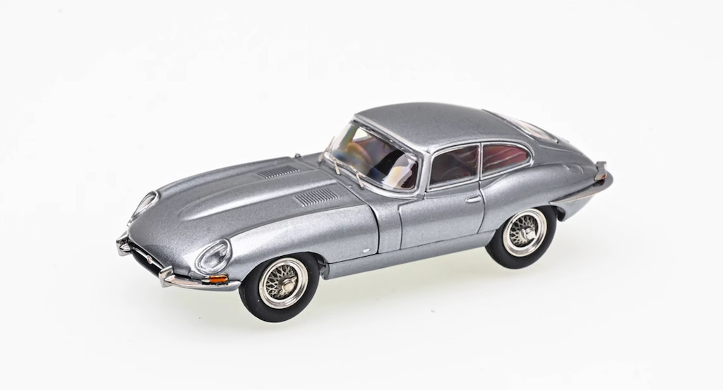 GFCC 1:64 1961 E Type Roadster Hard Top Sports Model Diecast Metal Car
