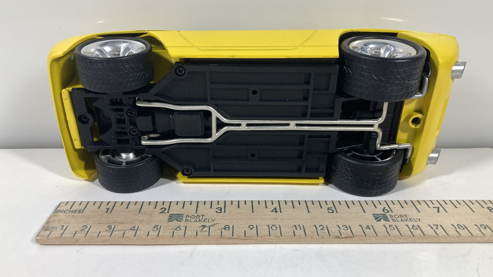 Classic Metal Works PsyCuda Yellow Custom Hot Rod Diecast Car 1:24 Thom Taylor