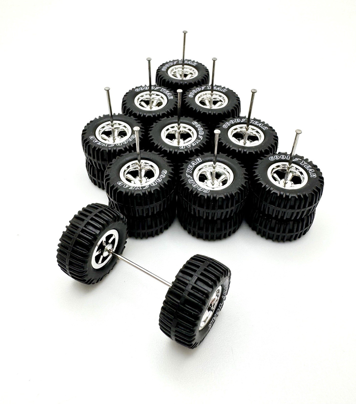 5x Sets Chrome 17mm Cragar OFF ROAD Real Rider Wheel W/ Rubber Letter Tire 1/64