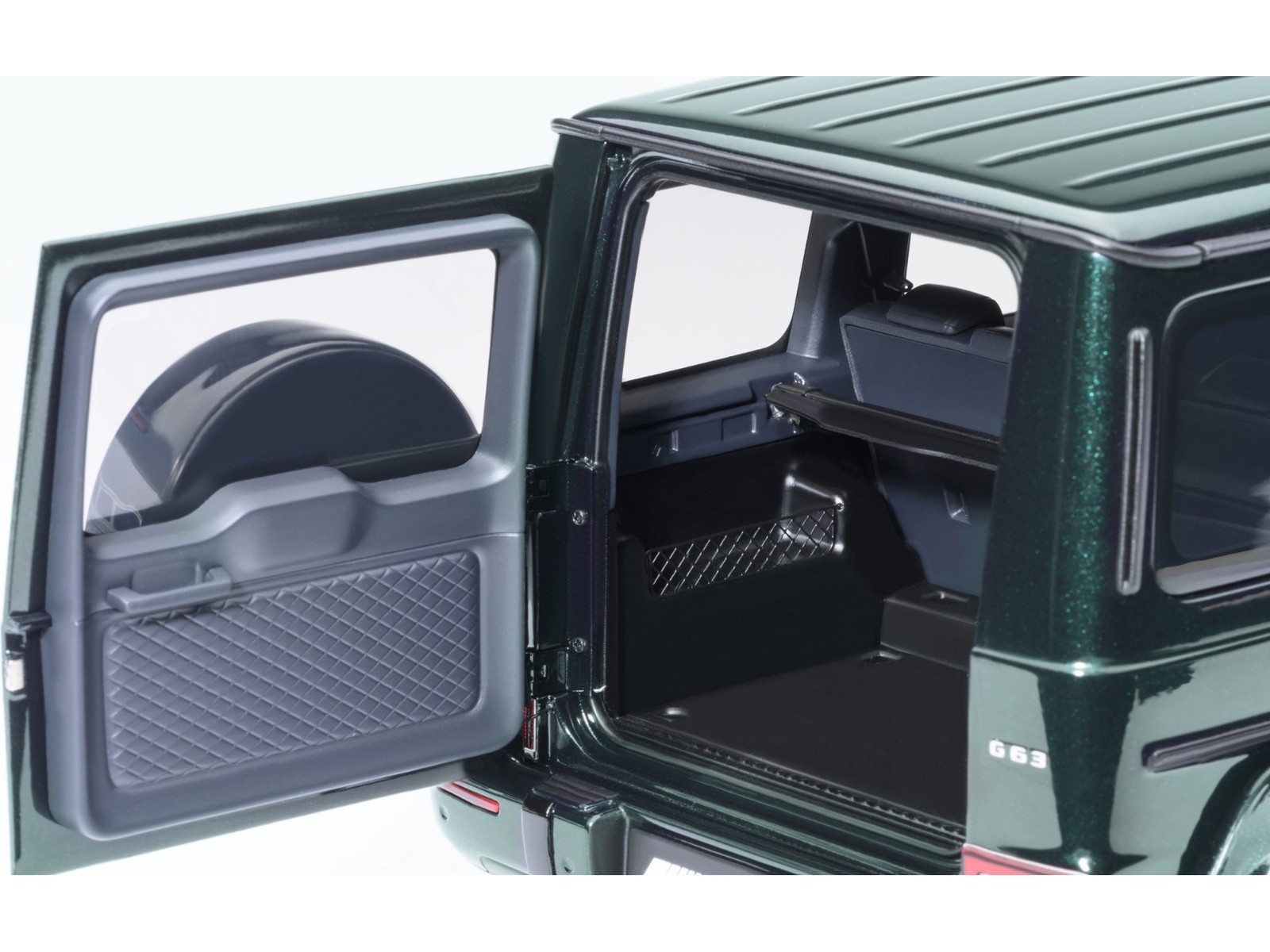2019 MERCEDES-BENZ AMG G63 EMERALD GREEN 1/18 MODEL CAR BY AUTOART 76355