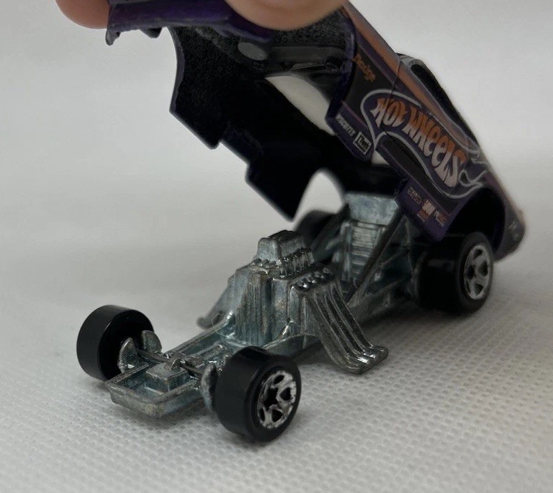 Hot Wheels 1977 Purple Dodge Challenger HEMI Funny Car Dragster Vintage Diecast