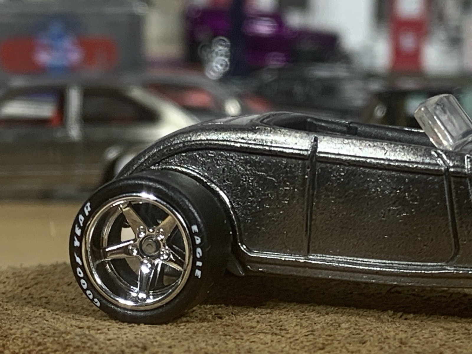 Hot Wheels Zinc Plated Gunmetal Smoke Custom ’32 Ford Roadster with Wheel Swap
