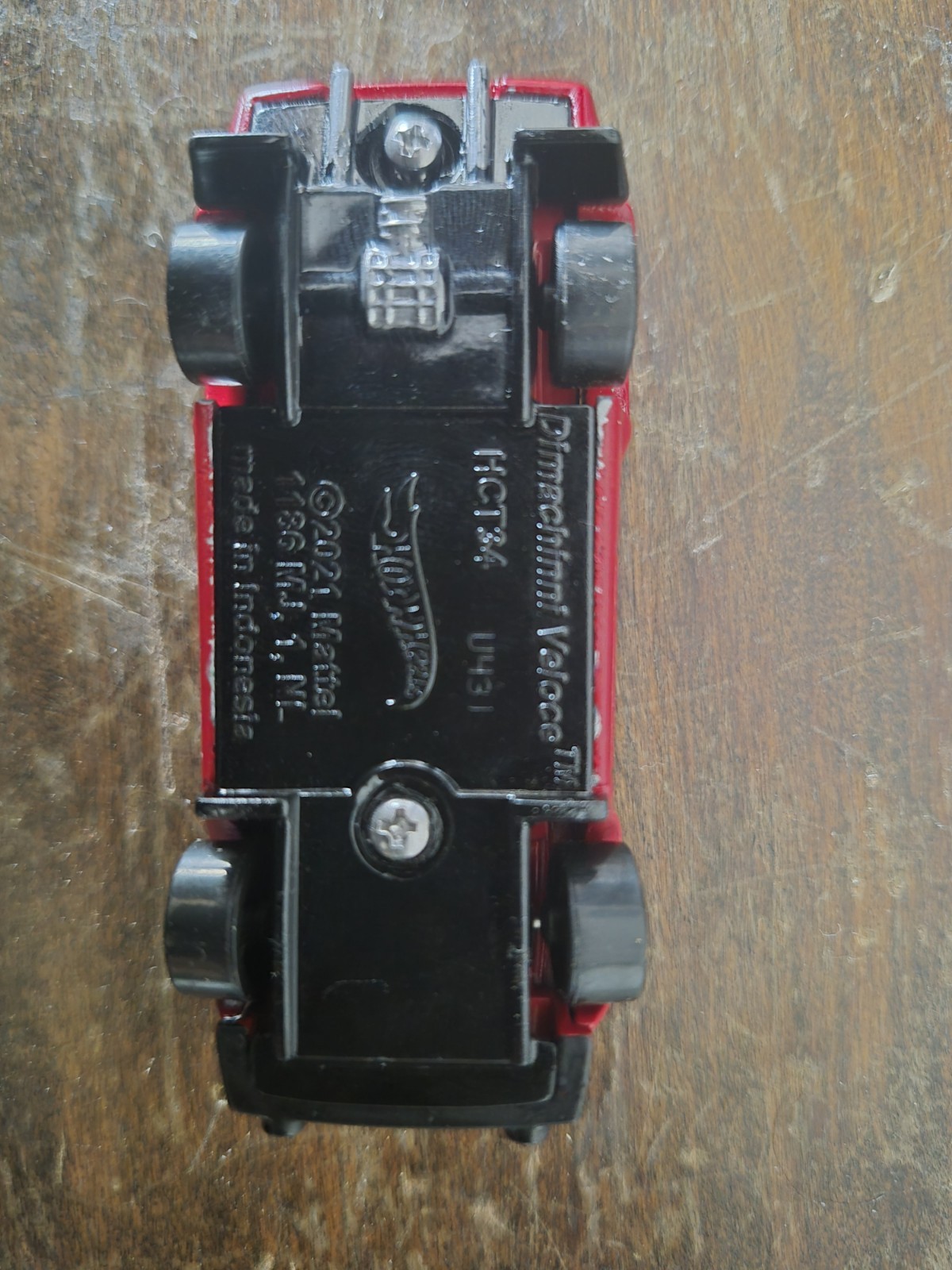 Custom 1/64 Dimachinni Veloce – Clean Red Build – Hot Wheels Custom