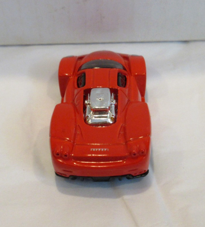 2004 HOT WHEELS ~ RED TOONED ENZO FERRARI ~ MINT ~