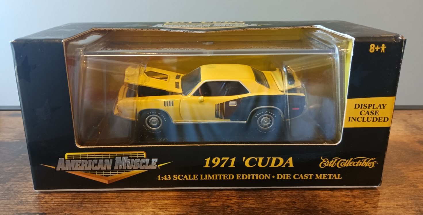 Ertl American Muscle 1971 Yellow Cuda 1:43 Scale Limited Edition New With Case
