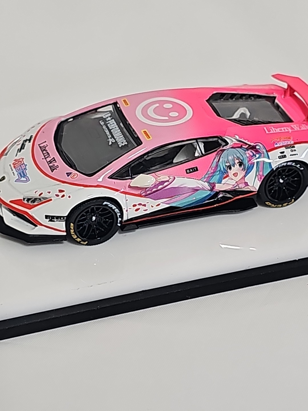 King Model Lamborghini Huracan LP610 LB 1.0 Hatsune Blue 1:64