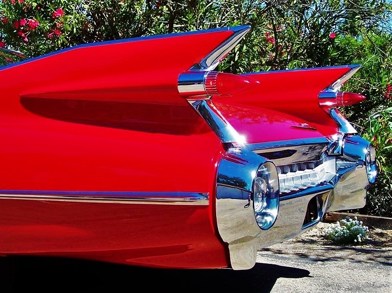 Classic Custom Cadillac Eldorado Concept18Hot Rod Race Promo Car1:24Carousel Red