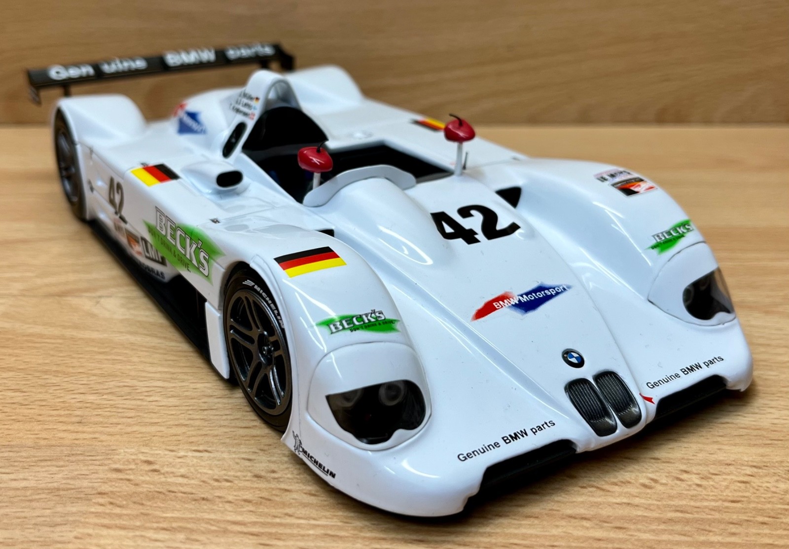Kyosho 1:18 Scale 08531A “BMW V12 LMR” #42 Le Mans & Sebring 1999 Model Boxed