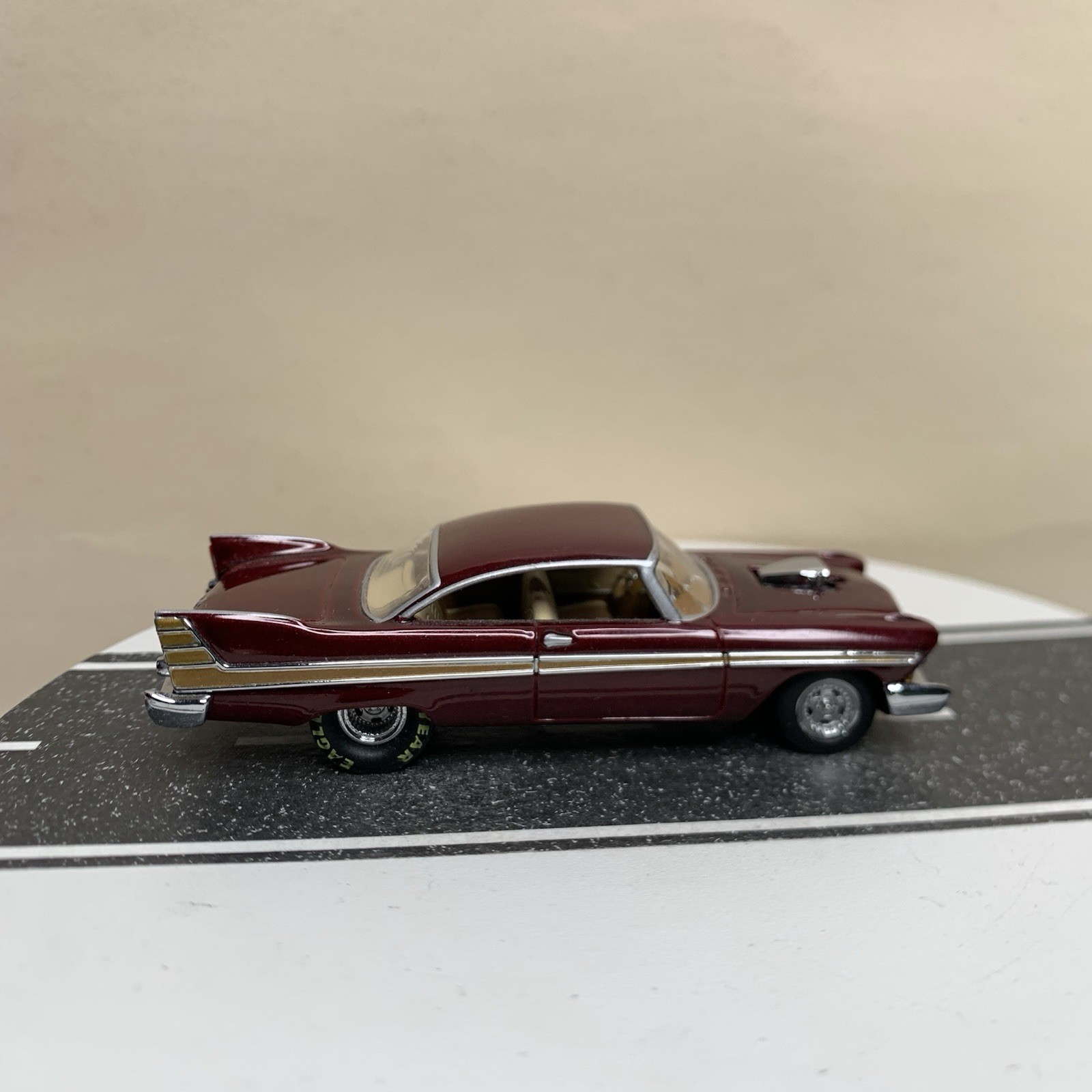 Hot Wheels 100% Collectibles 1957 Plymouth Fury Dragster Dark Red/Gold 1:64 NM