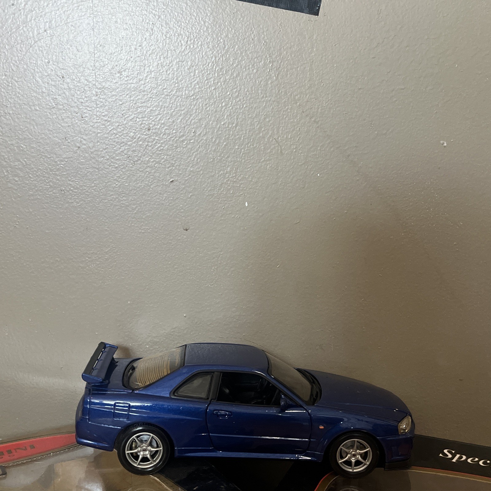3x VTG 90’s 1/18 Die-cast Model Cars bburago Maisto Skyline & Lamborghini