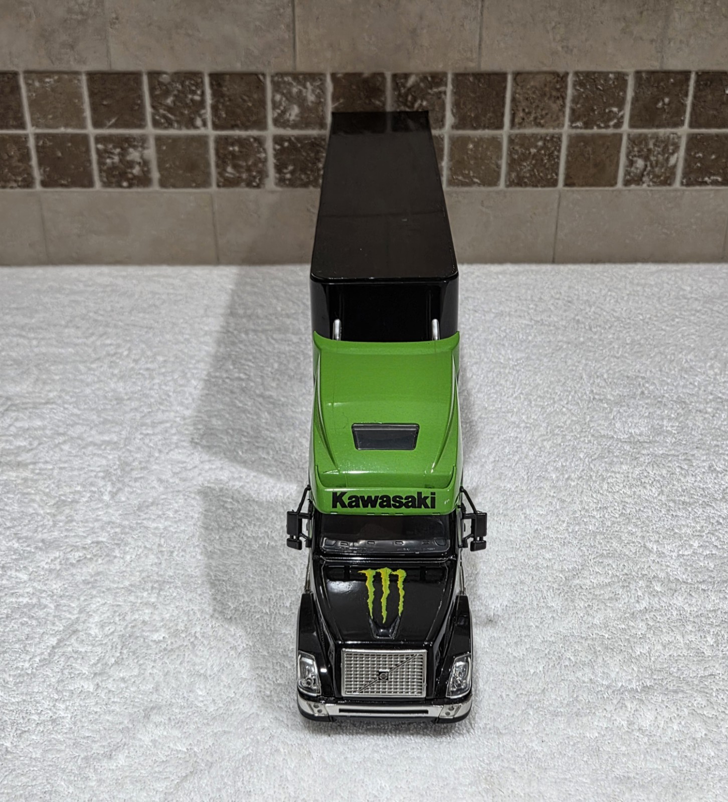 New Ray Thor Kawasaki Monster Energy Diecast 1:32 Tractor Trailer Semi Transport