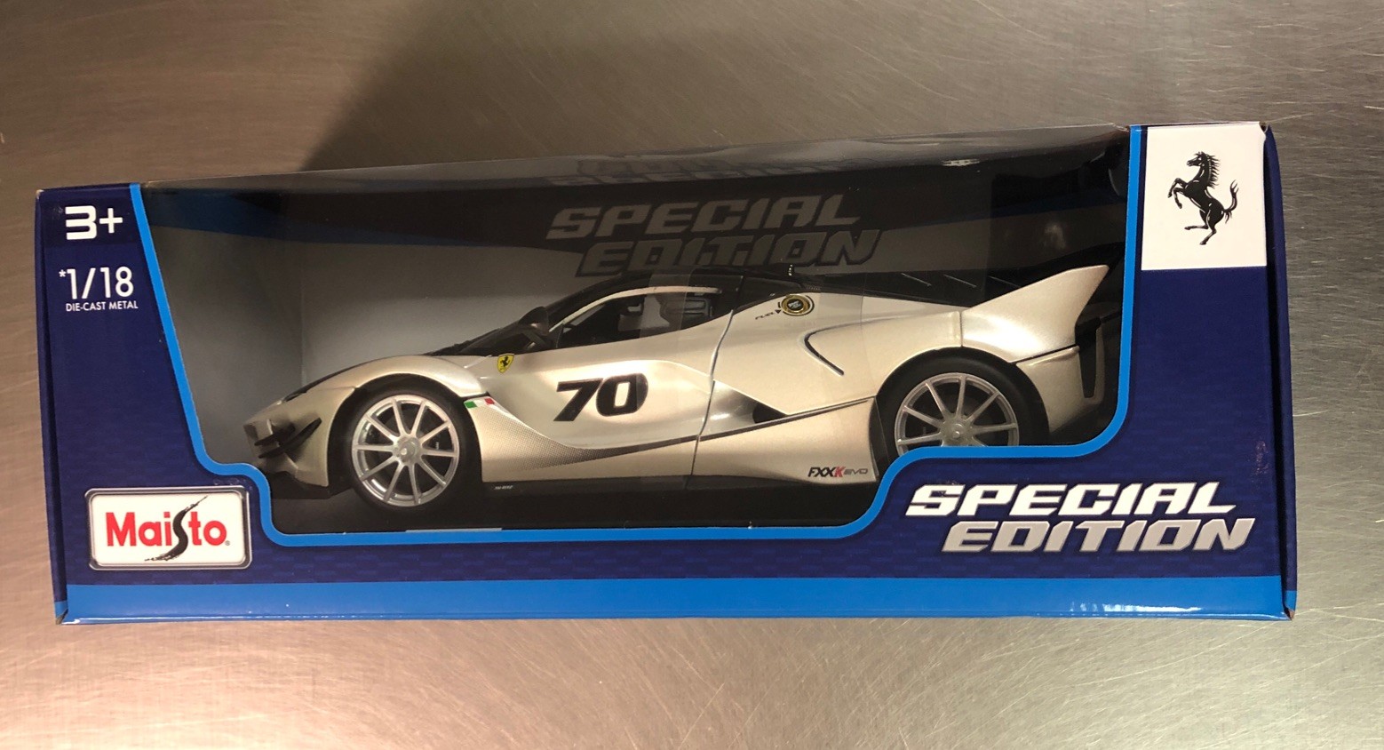2026 MAISTO FERRARI FXX-K Evo EXCLUSIVE STYLE SPECIAL EDITION 1/18 SCALE