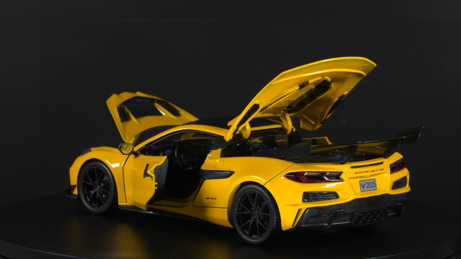 Corvette ZR1 Coupe 1:18 Maisto Exclusive Style Special Edition
