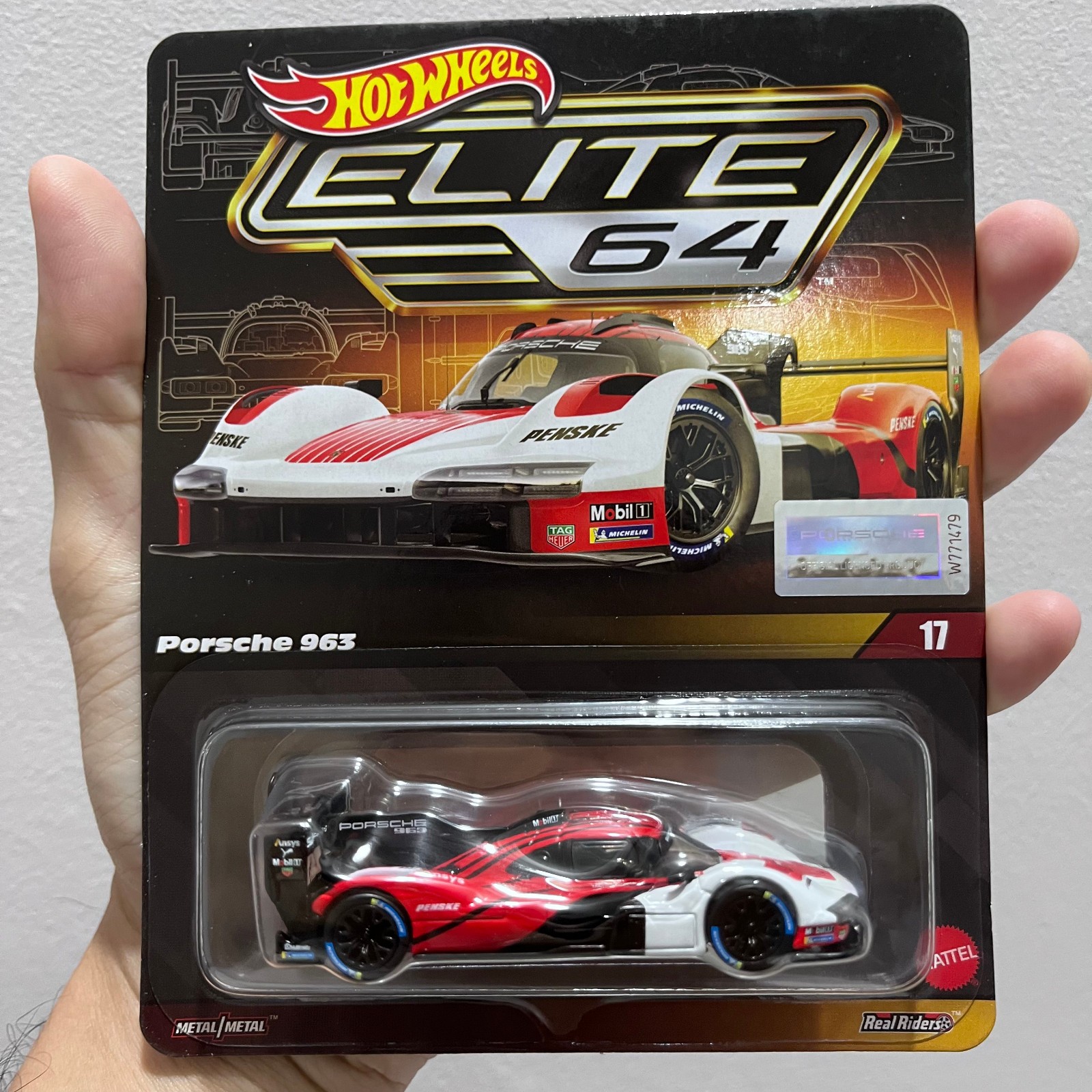 Hot Wheels Elite 64 #17 Porsche 963 Penske Racing JCP46-9893 with Protector BOX