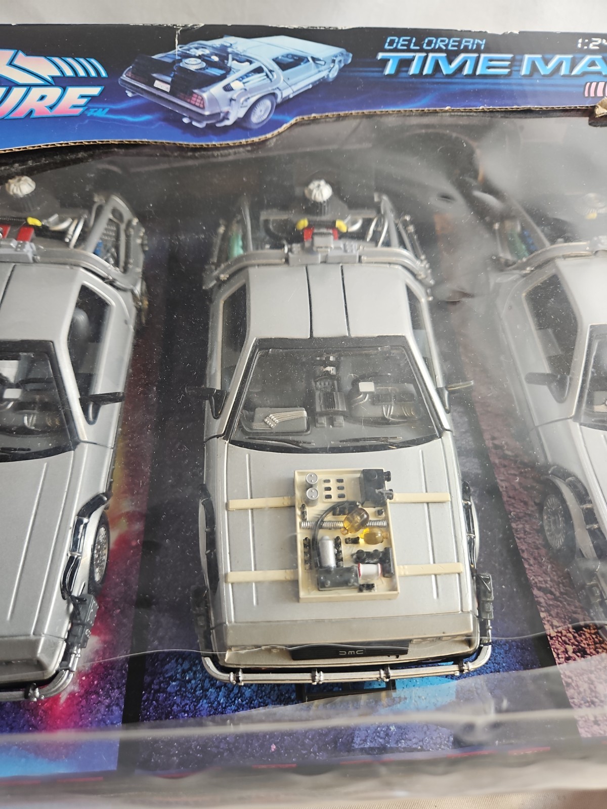 Back To The Future Delorean Time Machine 1:24 Diecast Metal Trilogy Pack #LBC