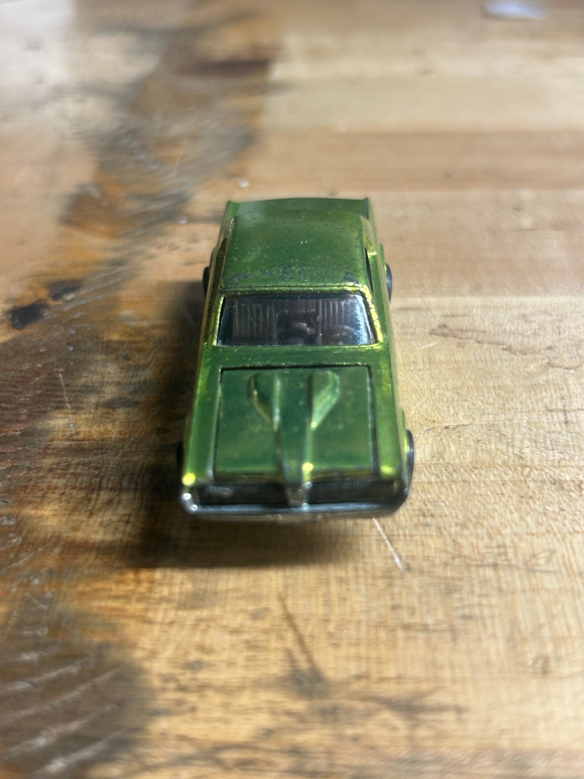 Hot Wheels Custom Cougar Small Tank – Antifreeze Yellow Green – Red Line