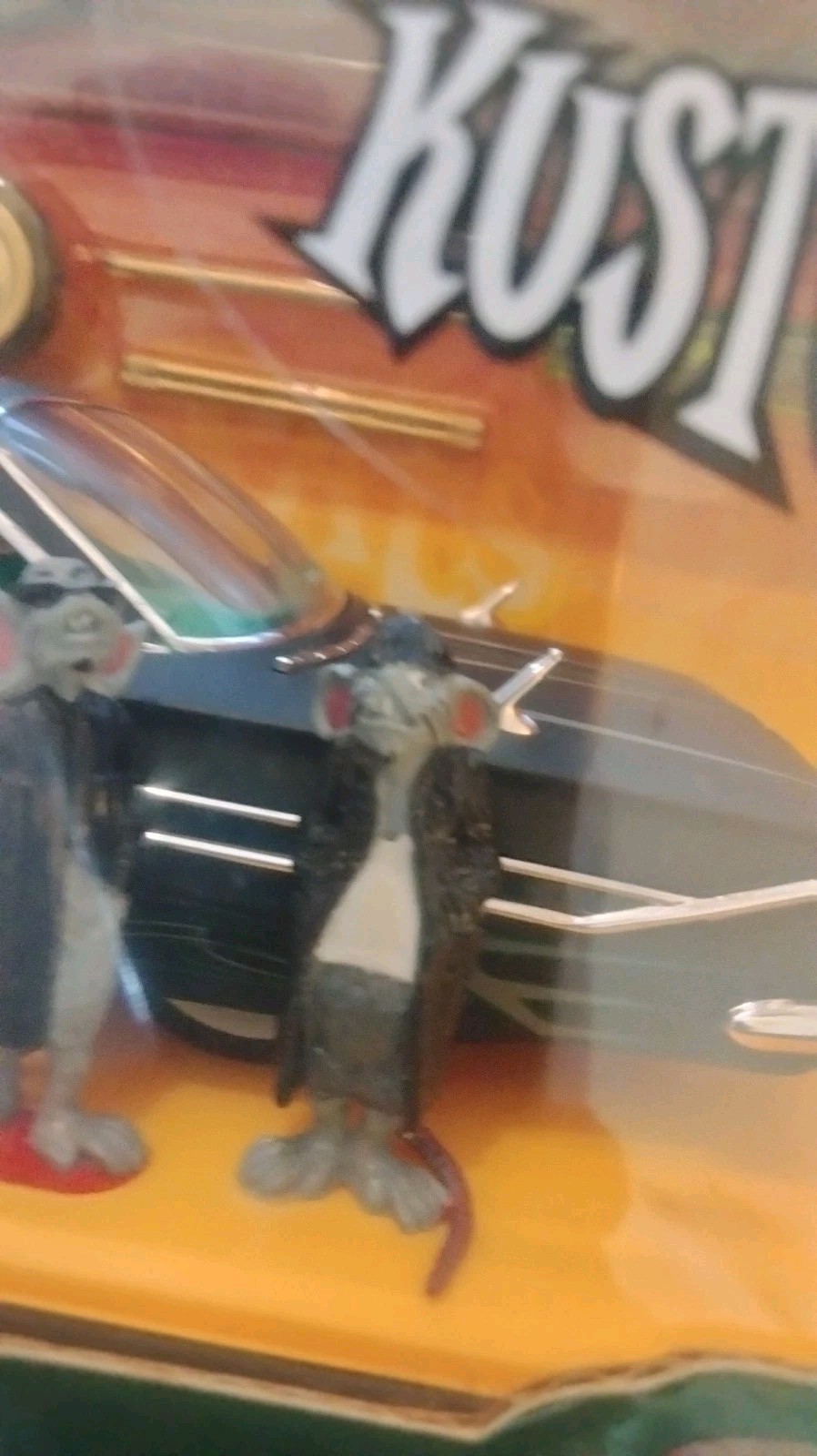 JADA ROAD RATS 1:24 (Customized) “1961 Chevy Impala” with 3 Homie Hood Rats RARE