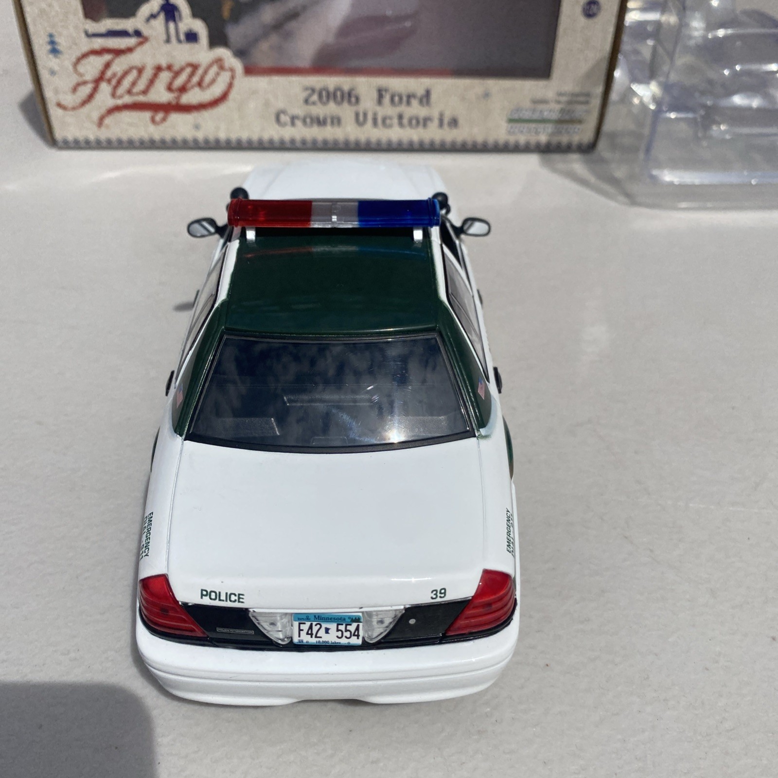 Greenlight Fargo 2006 Ford Crown Victora 1:24 Scale 84153 Hollywood Series