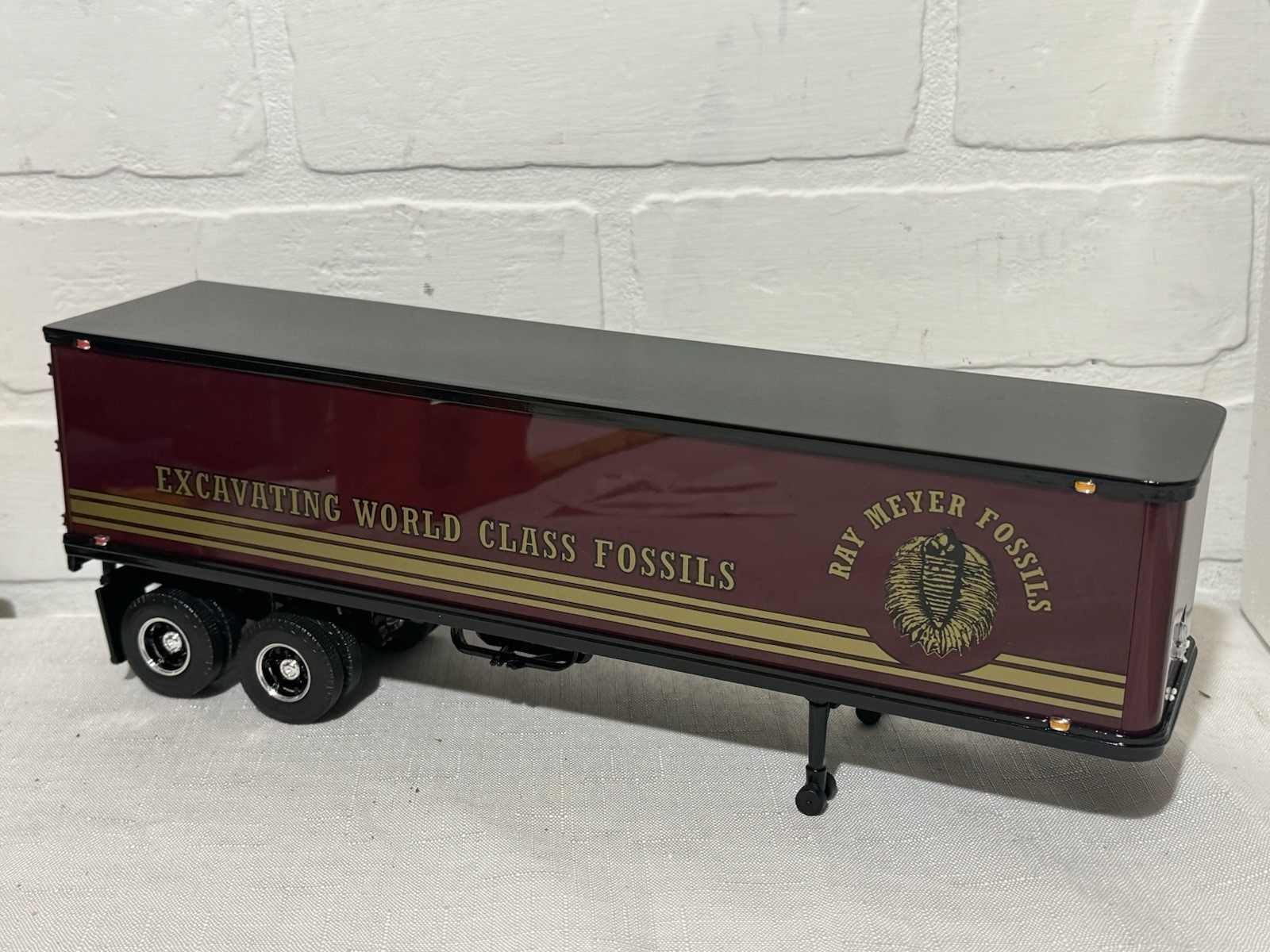 First Gear 19-2629 Ray Meyer Mack R-Model Tractor with 35′ Box Trailer NIB