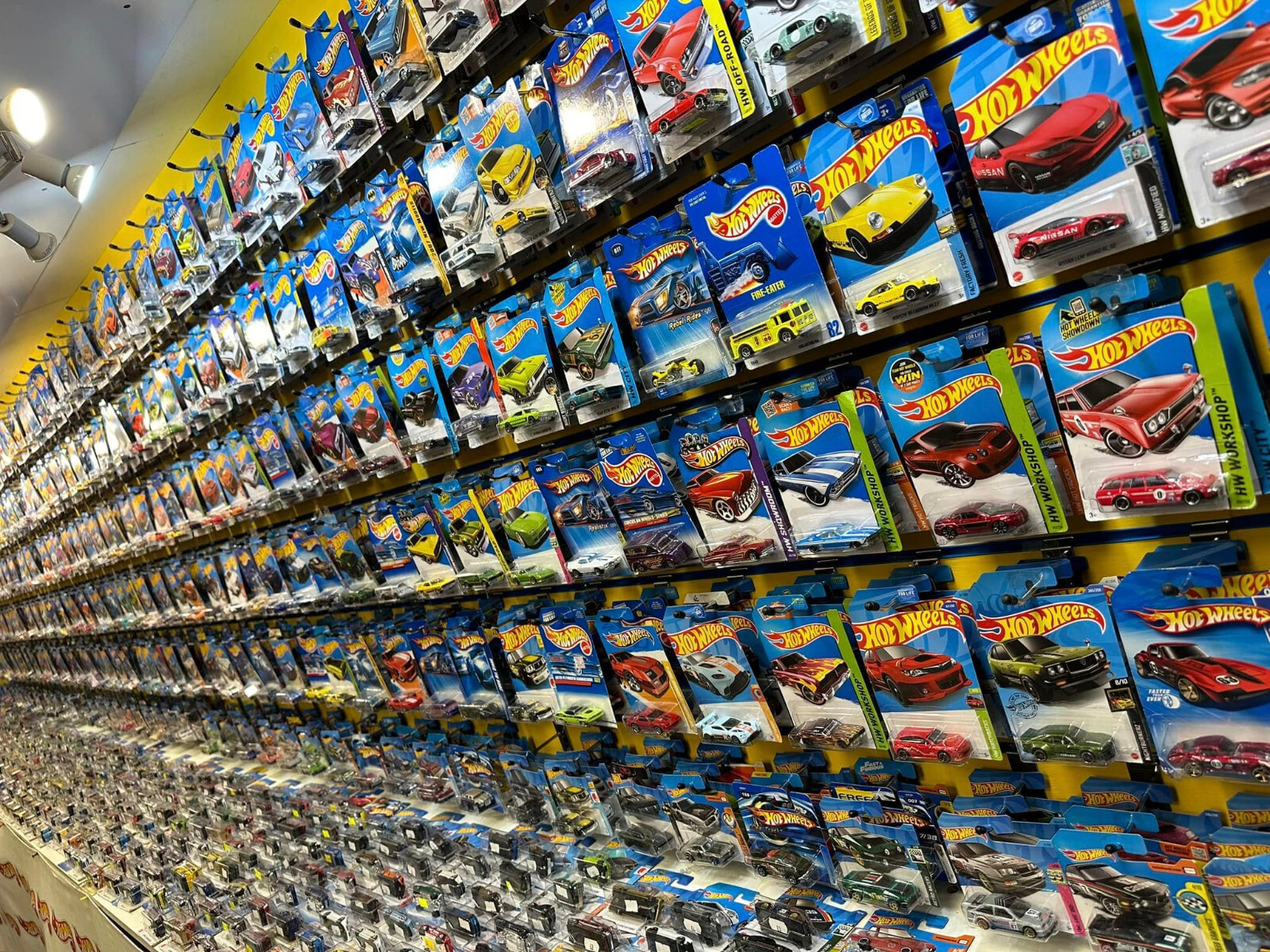 💜 Hot Wheels Mainline Mystery Box 🔥 12/$24 🔥 FREE SHIPPING – NEW – SEALED 💜