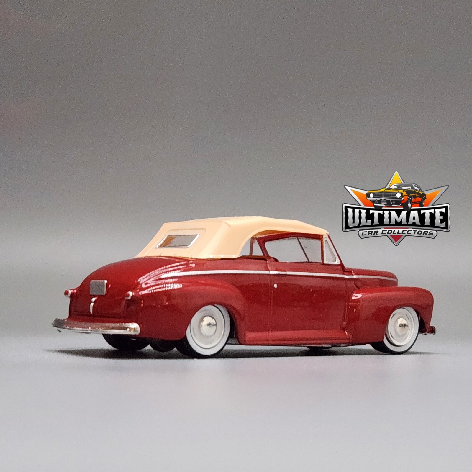 1946-1955 Ford Super Deluxe Collectible 1/64 Scale Diecast Model Collector Car