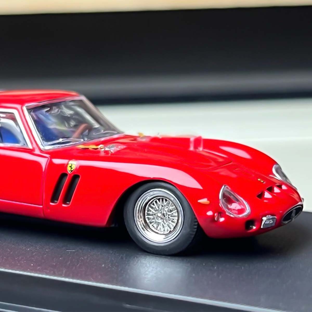 Classic Lover 1:64 Ferrari 250 GTO Red Alloy Diecast Car Model