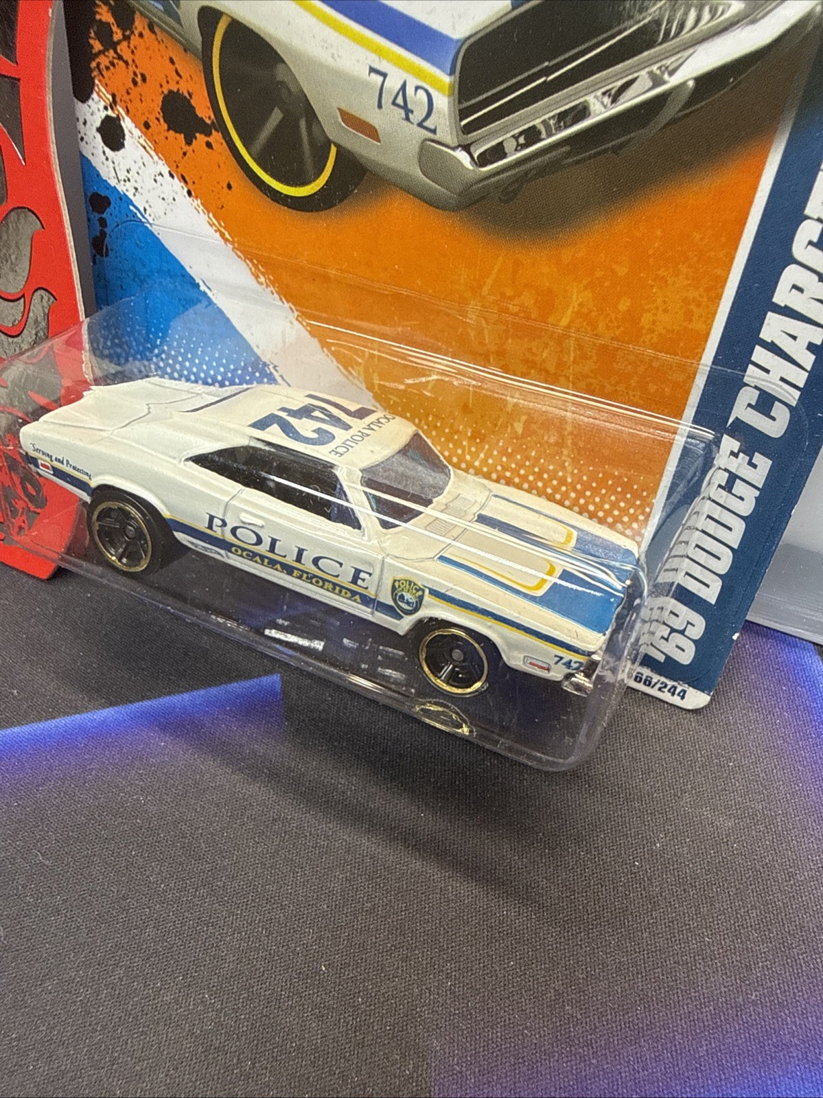 Hot Wheels T9873 2011 HW Main Street Dodge 69 Charger 166 Ocala Police LR💥FS