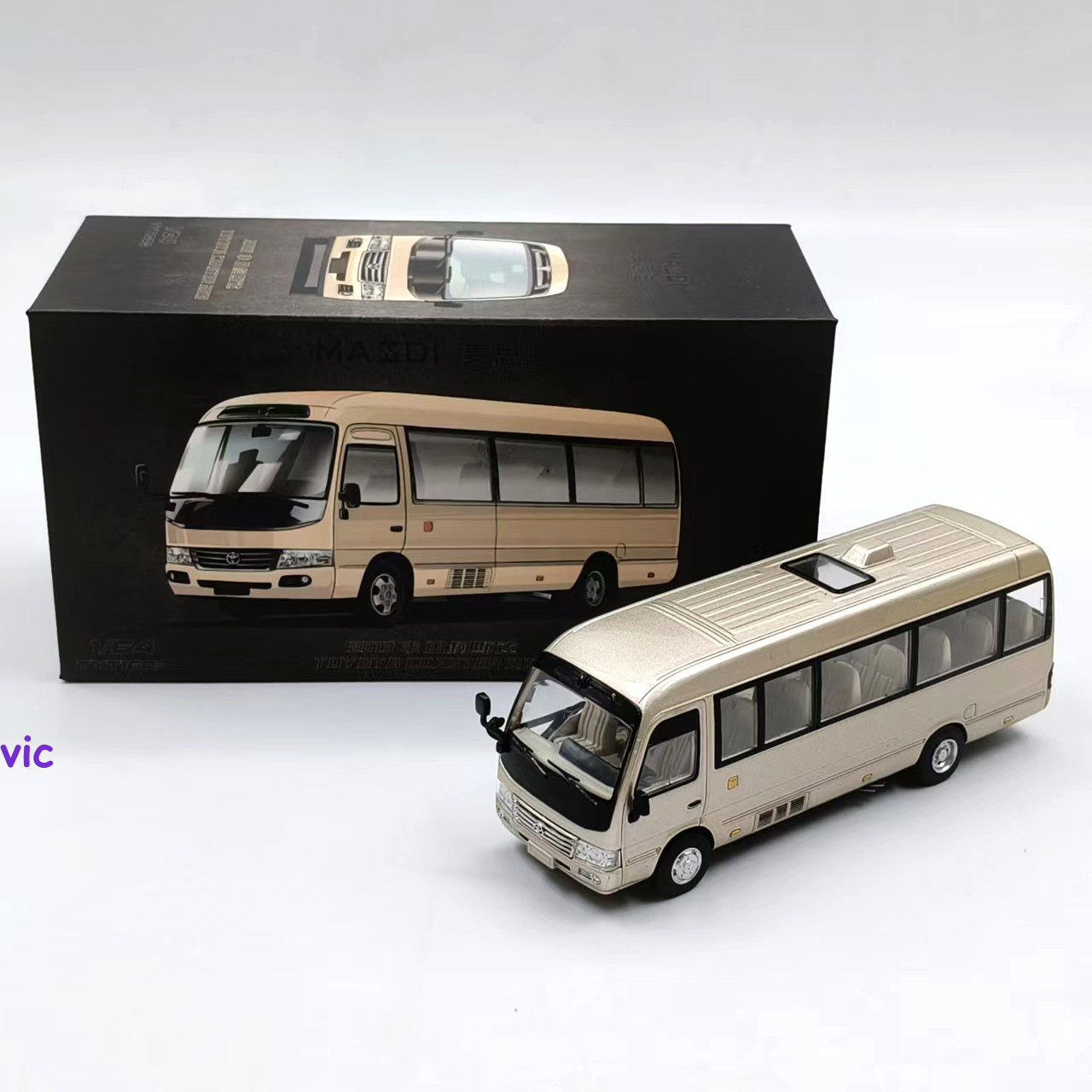 1/64 Scale Coaster 2013 Minibus Alloy Diecast Model – Collectible Car Ornament