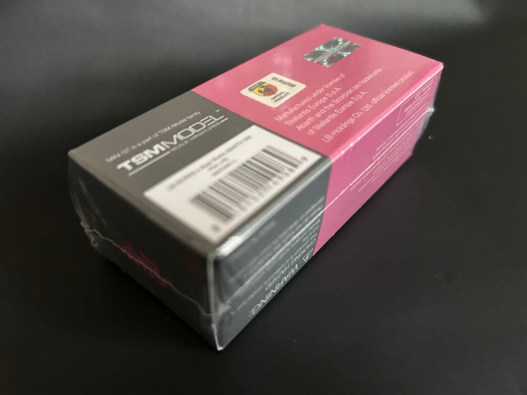 MINI GT ABARTH 595 Pink 49 Left Right Hle Set of 2 Collectables 17+