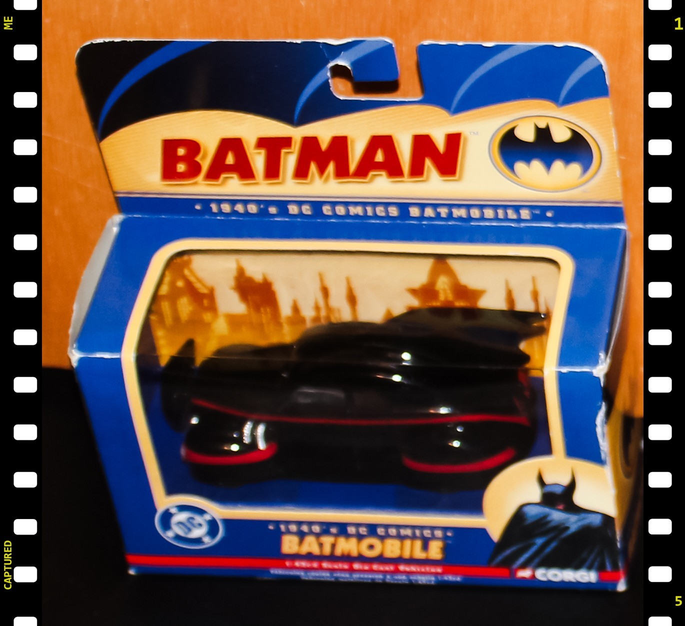 CORGI BATMAN 1940’s DC Comics Batmobile 1:43 Scale Die Cast 2004:NEW IN BOX