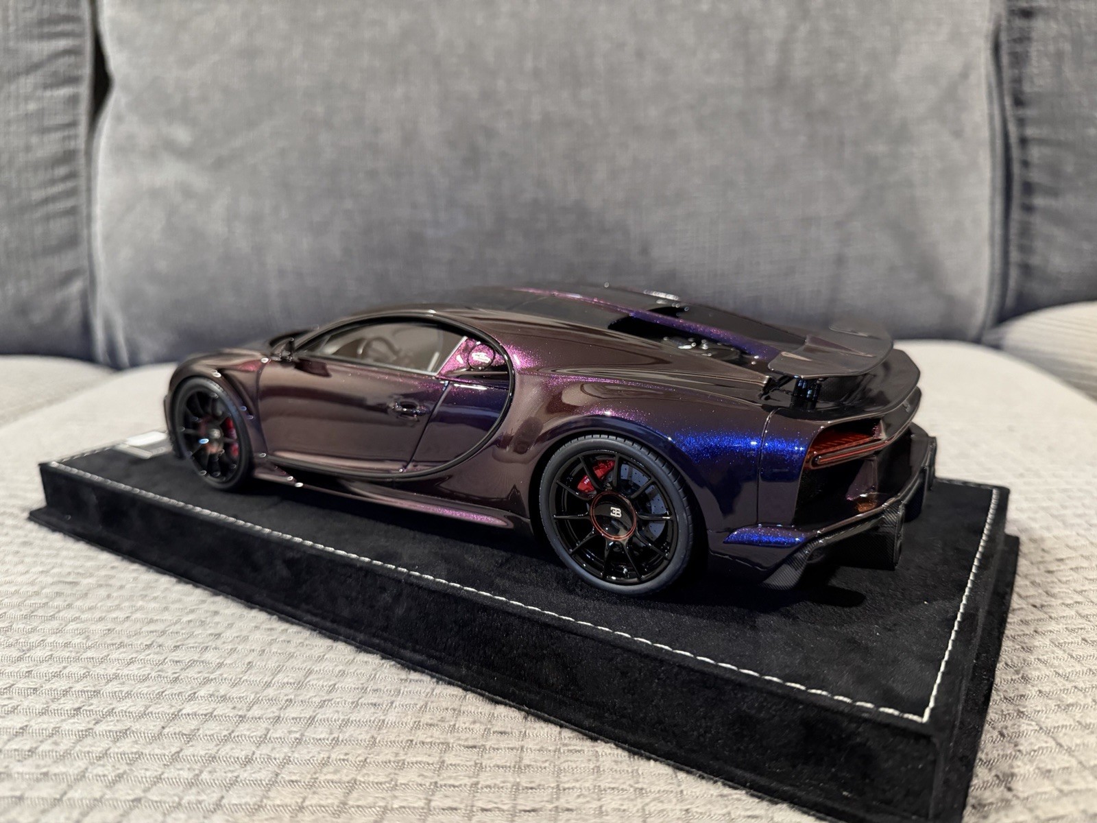 1/18 HH Henson & Heaven Bugatti Chiron SuperSport Chameleon Purple Limited 30pcs