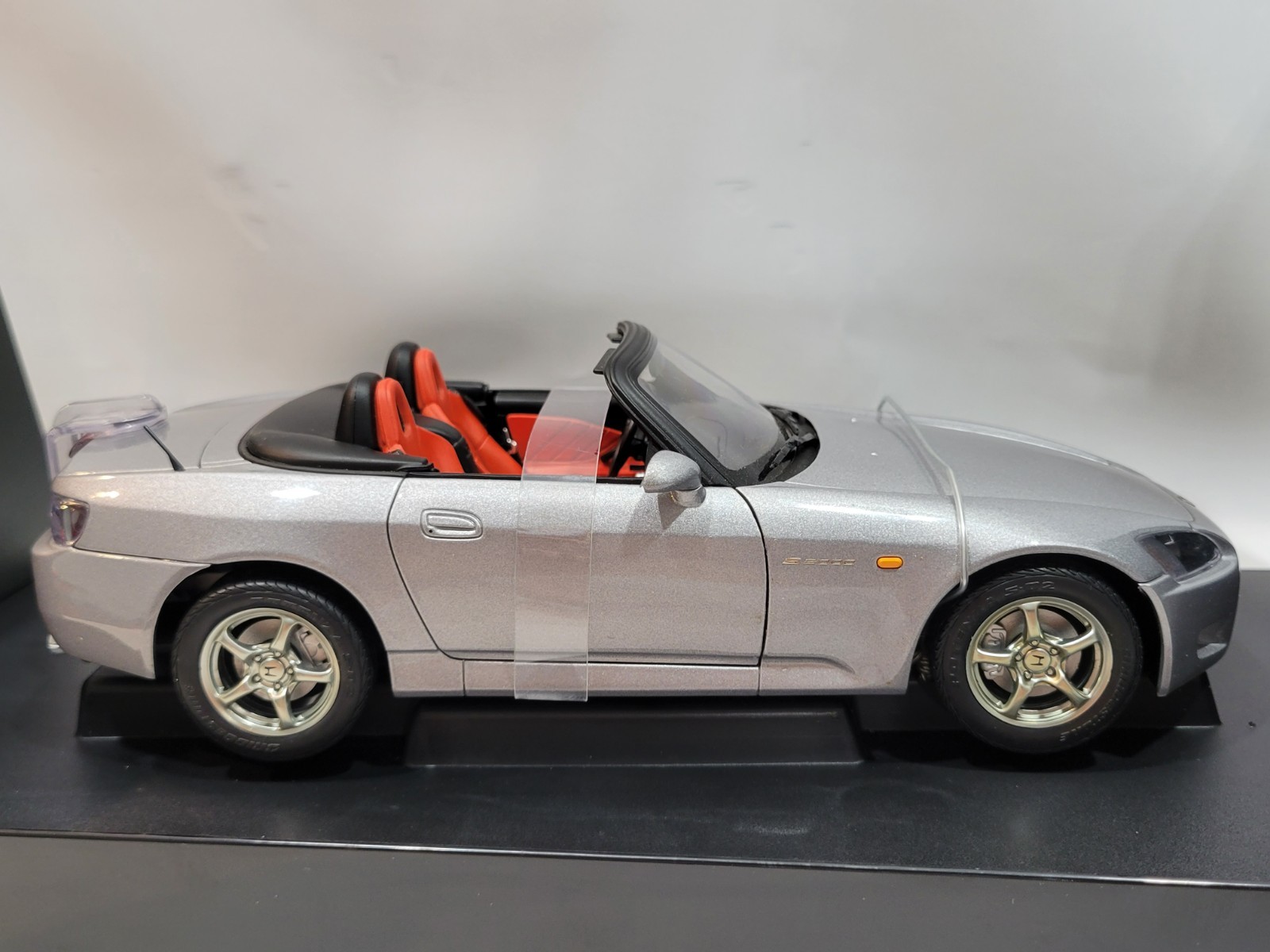 NEW AUTOart 1/18 HONDA S2000 LH DRIVE SILVER RARE AMERICAN VERSION MINT AP1