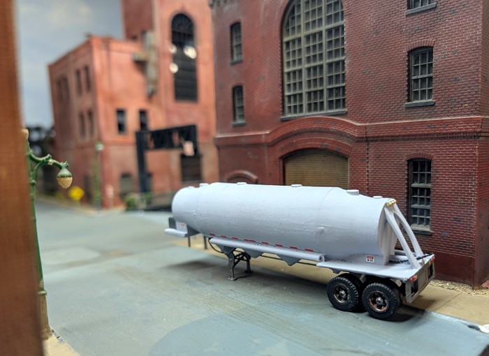 1/87 HO Scale Custom Built 1970s Pneumatic Dry Bulk Trailer. 3D Printed Model