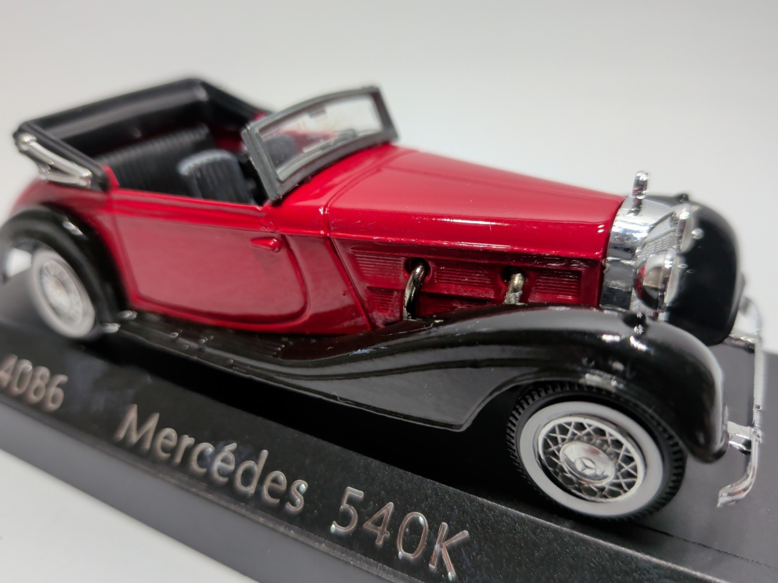✨VINTAGE✨ Solido Mercedes 540 K Red 1939 Cabriolet Convertible Red 4086 1/43