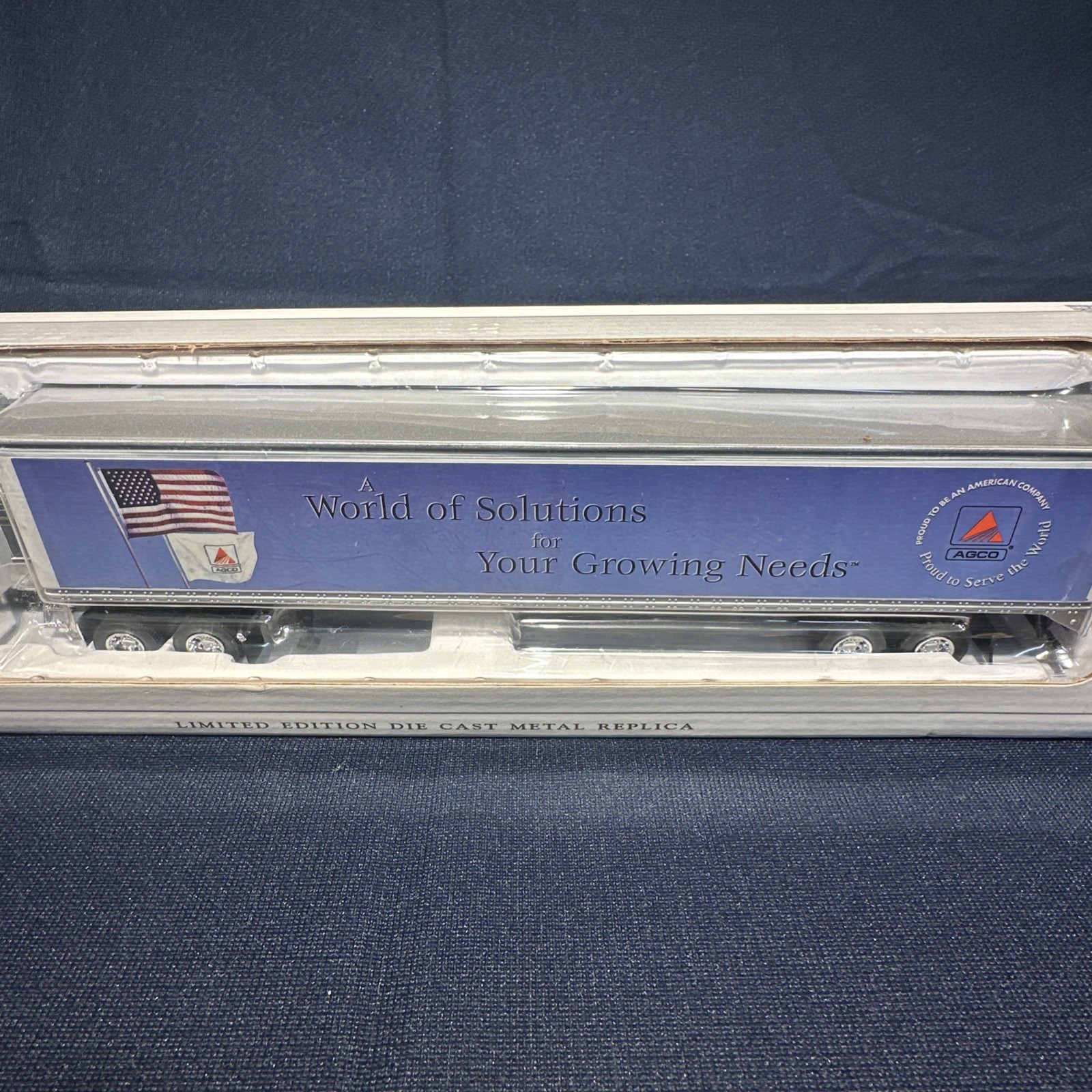 AGCO Speccast Limeted Edition Die Cast Peterbilt 385 Semi Truck 33064 NIB