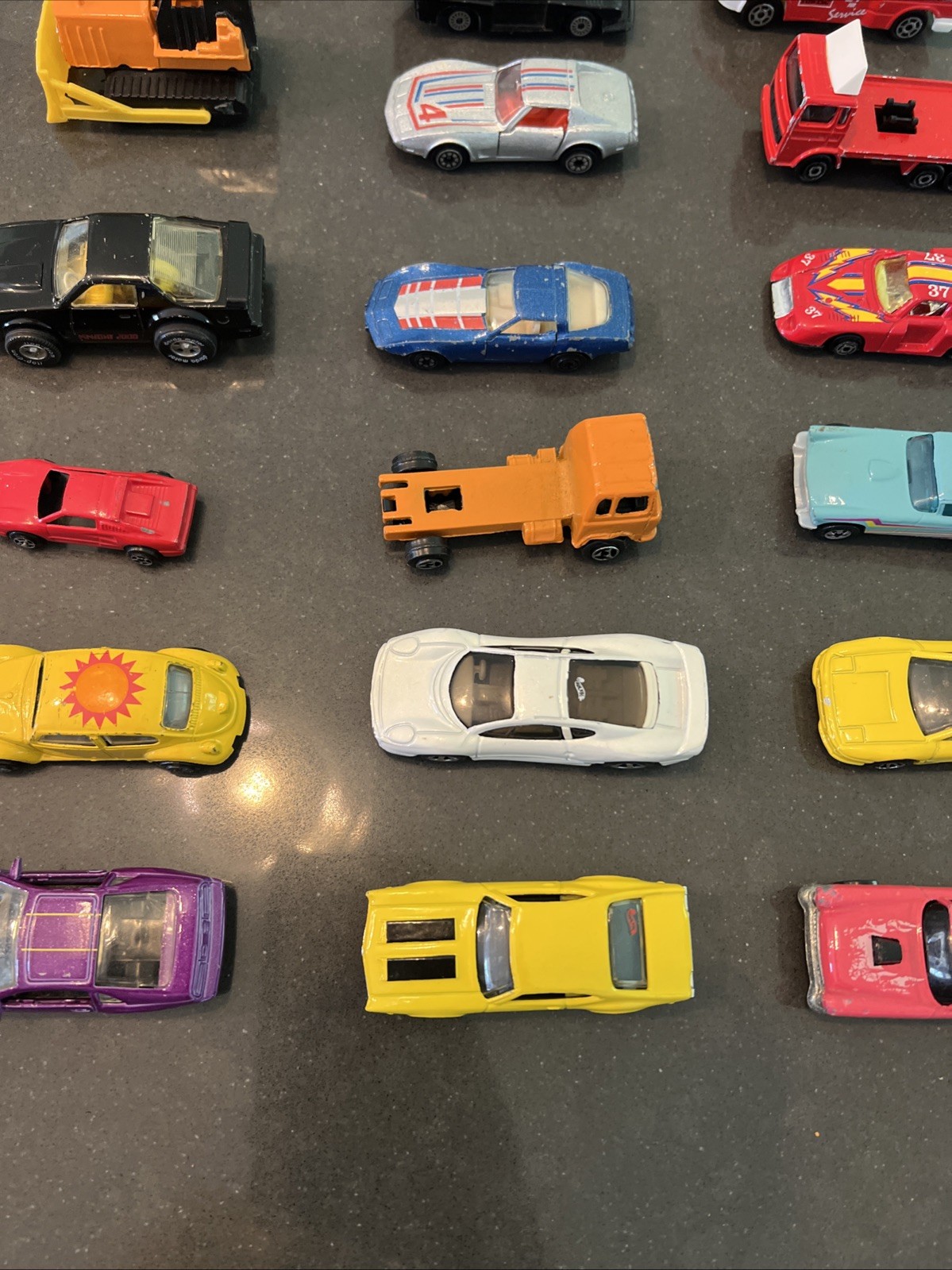 Lot Of 32 Diecast & Plastic Vintage Cars Trucks Mixed Brands See Description
