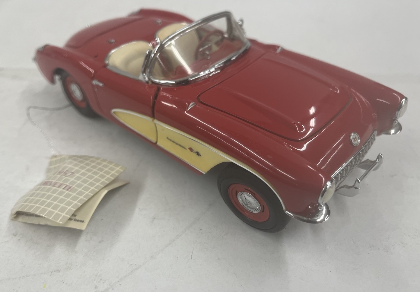 Franklin Mint 1957 CORVETTE Convertible 1:24 Used Please See Photos