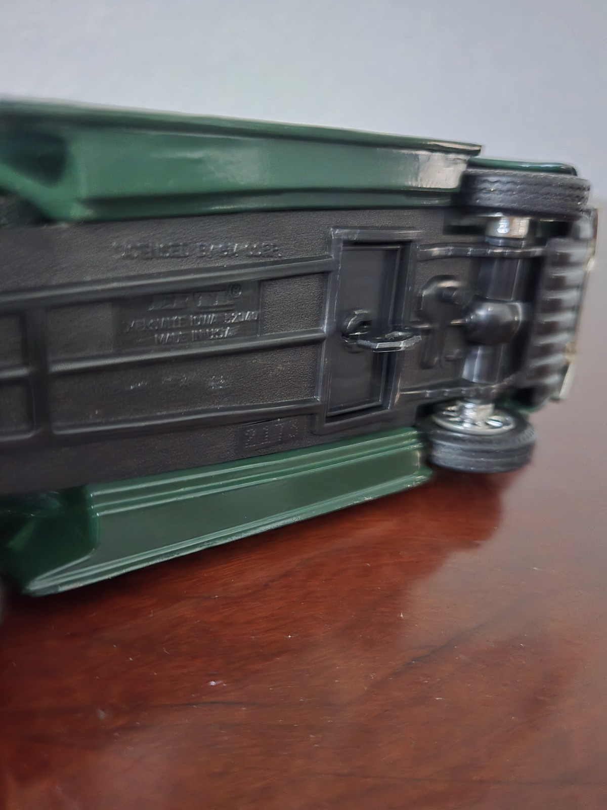 VINTAGE Ertl Die-Cast 1938 Chevy Panel Truck JC Penny Bank W/Key Display