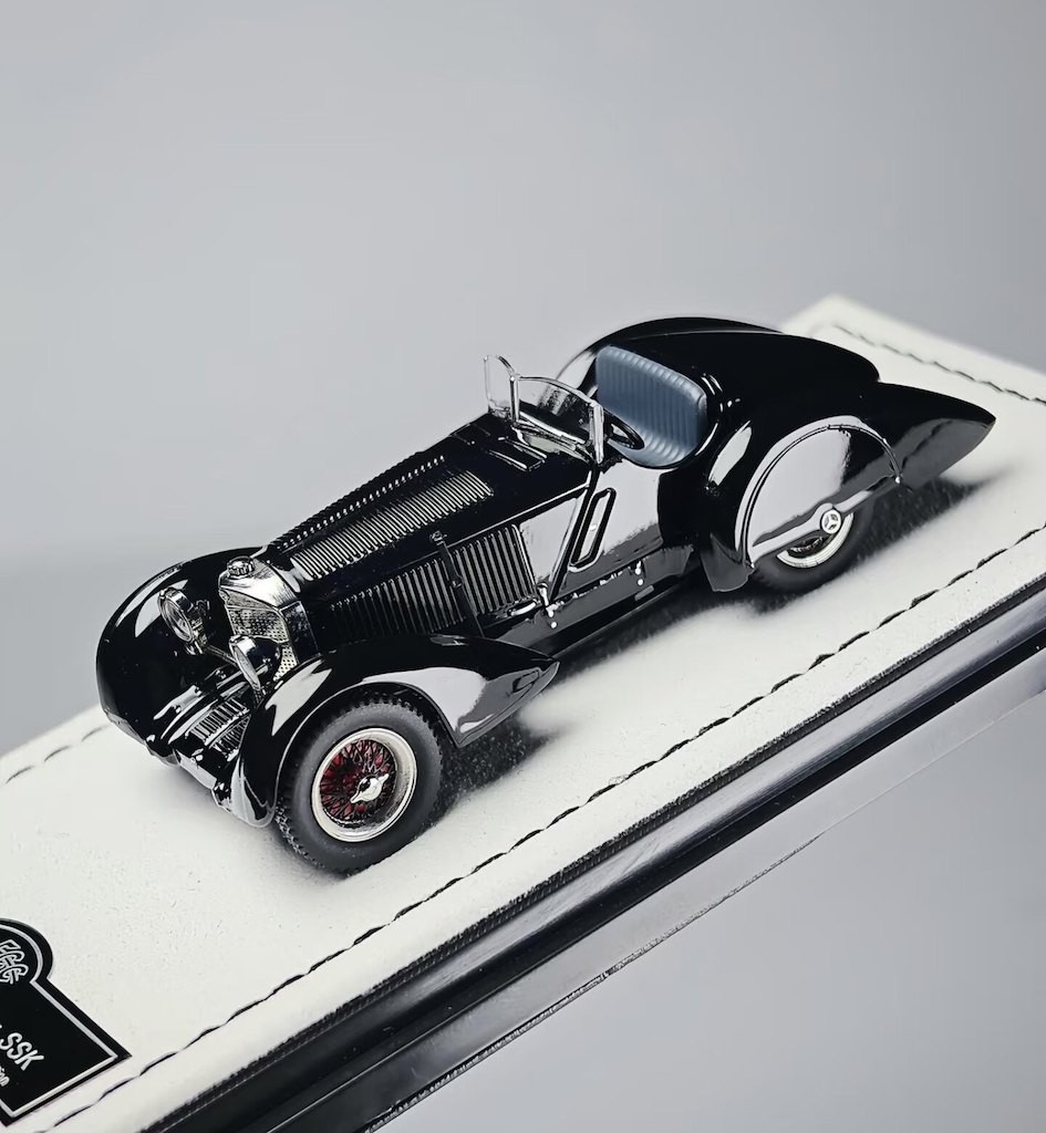 GFCC 1:64 HEC Black 1930 SSK Classic Vintage Model Diecast Metal Car