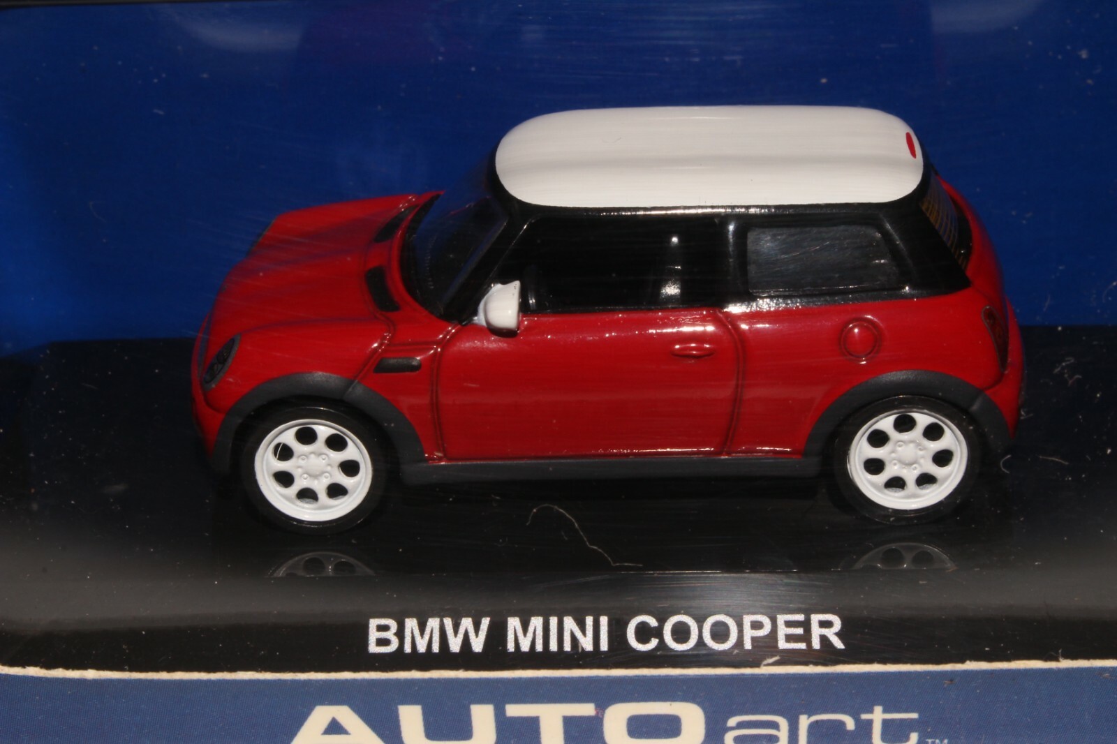 Autoart, BMW Mini Cooper, 1/64 Scale Boxed