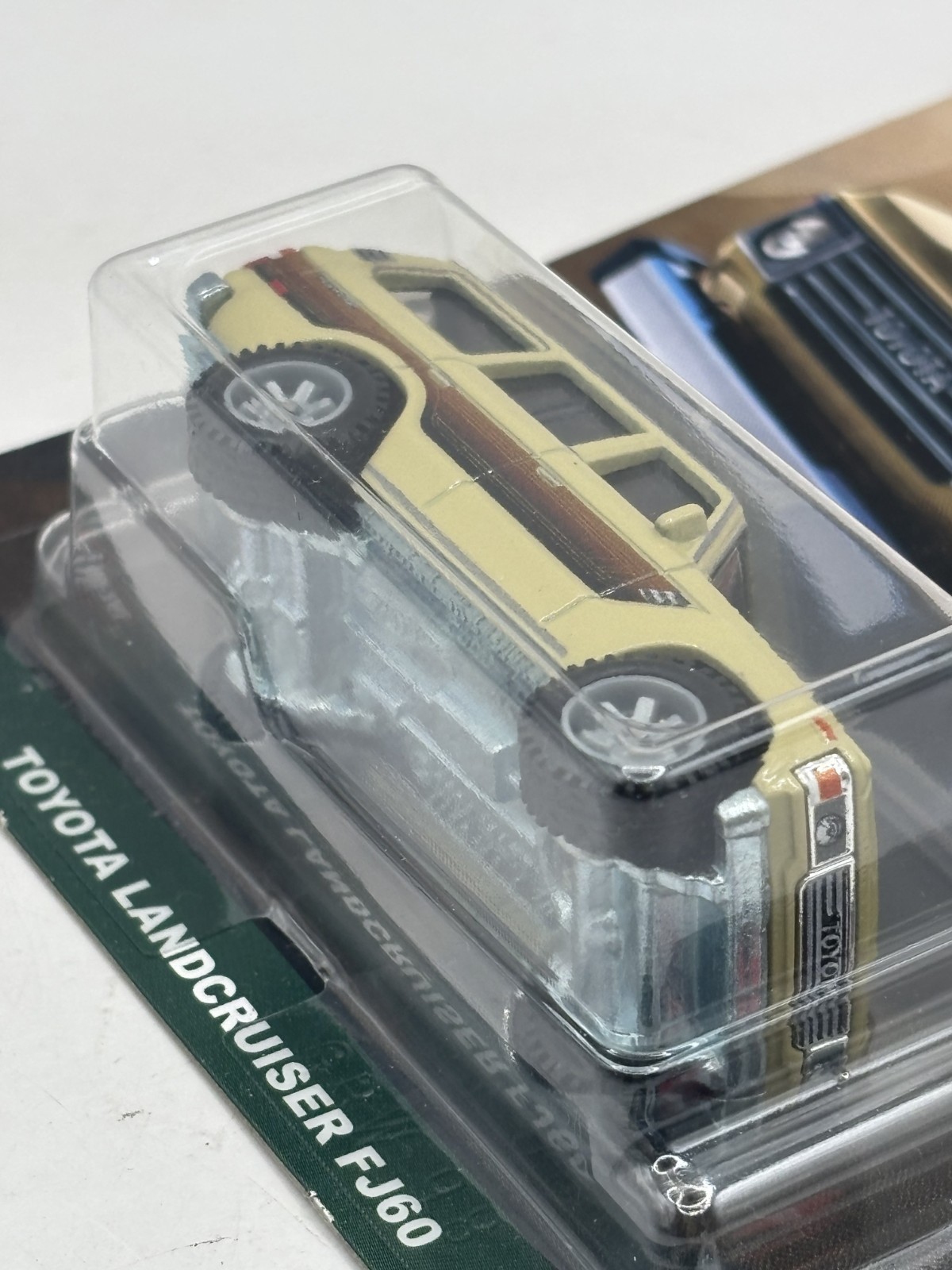 New Mattel Hot Wheels Toyota Landcruiser FJ60 FPY86-957H 1/64 Diecast
