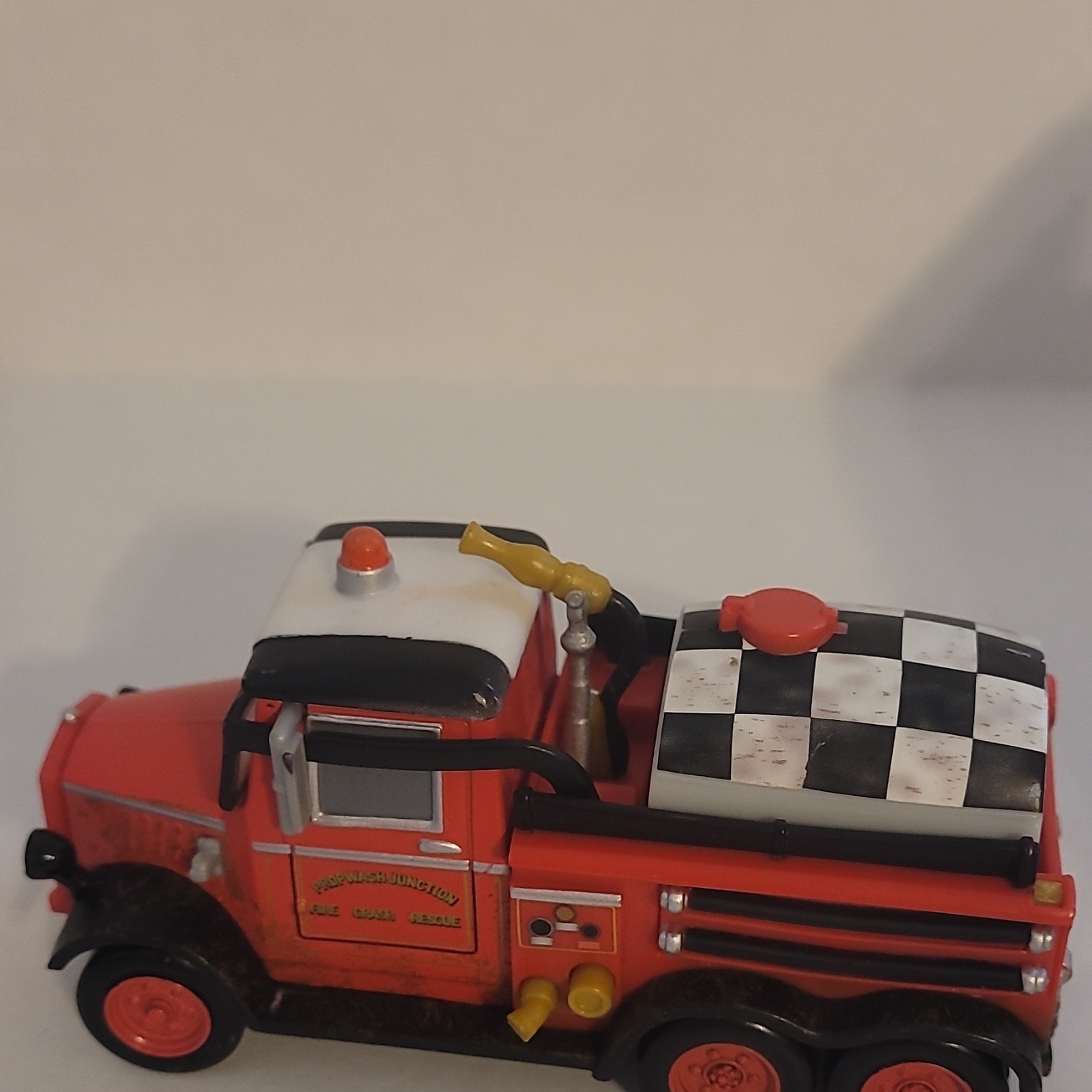Disney Planes Fire & Rescue Mayday Fire Truck Mattel BDB83 McDonald’s Toy