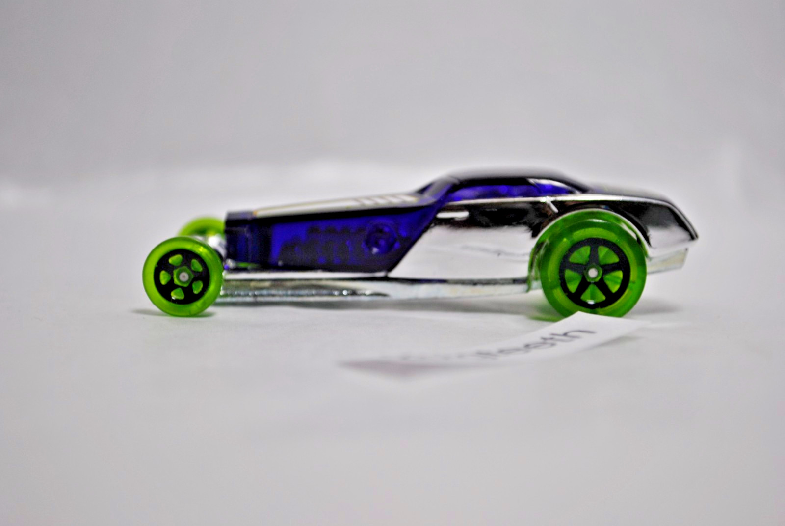 Hot Wheels X-Raycers HI-Roller Transparent Purple Color NOT Blue Chrome kmart