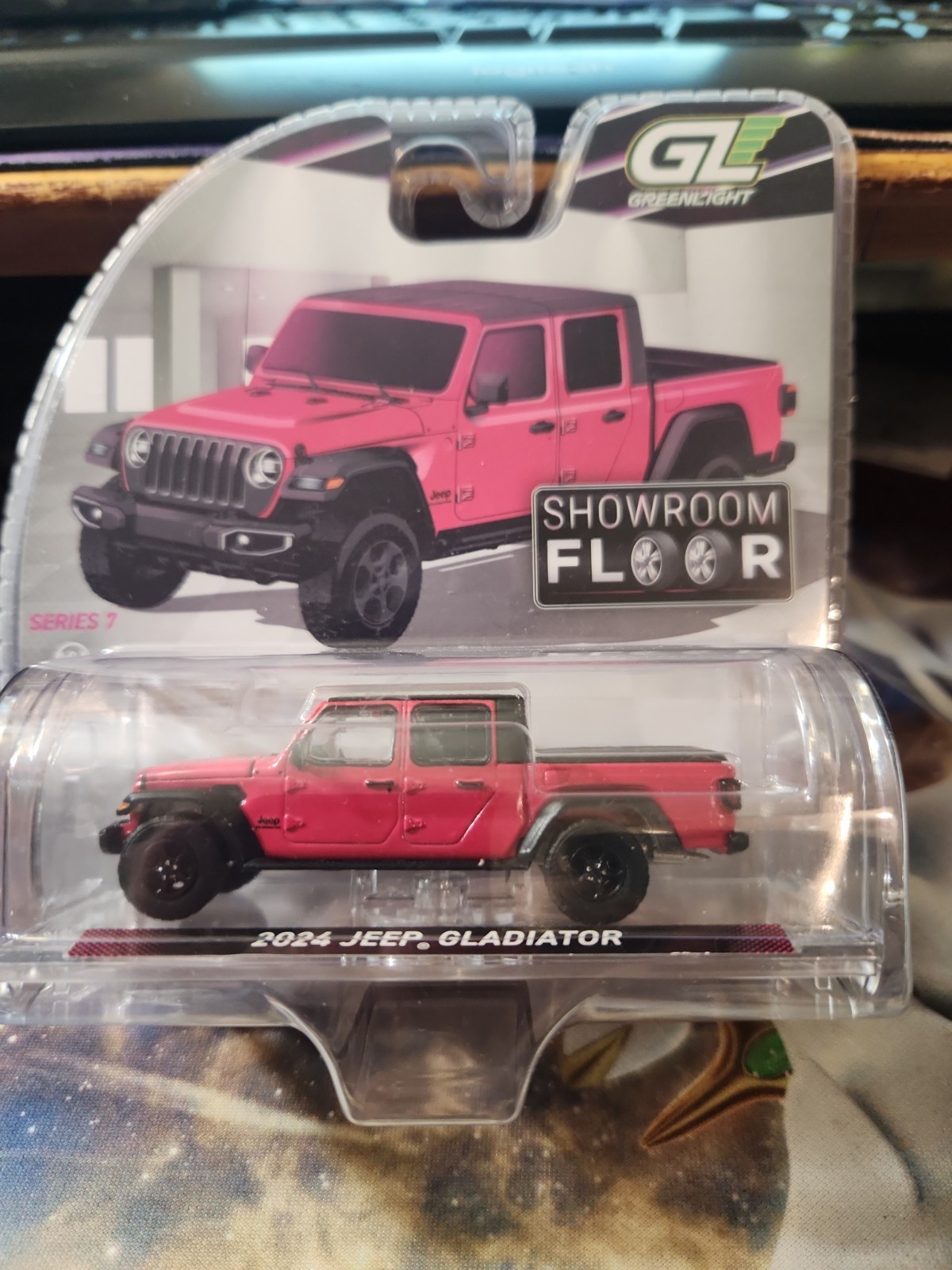 Greenlight Showroom Floor Series 7 2024 Jeep Gladiator 1:64 Diecast
