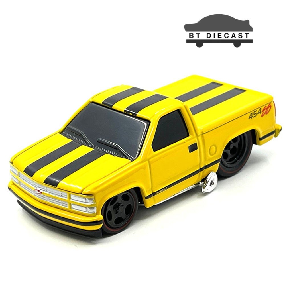 MAISTO MUSCLE MACHINES 1993 CHEVROLET 454 SS PICK UP TRUCK 1/64 YELLOW 15572 YL
